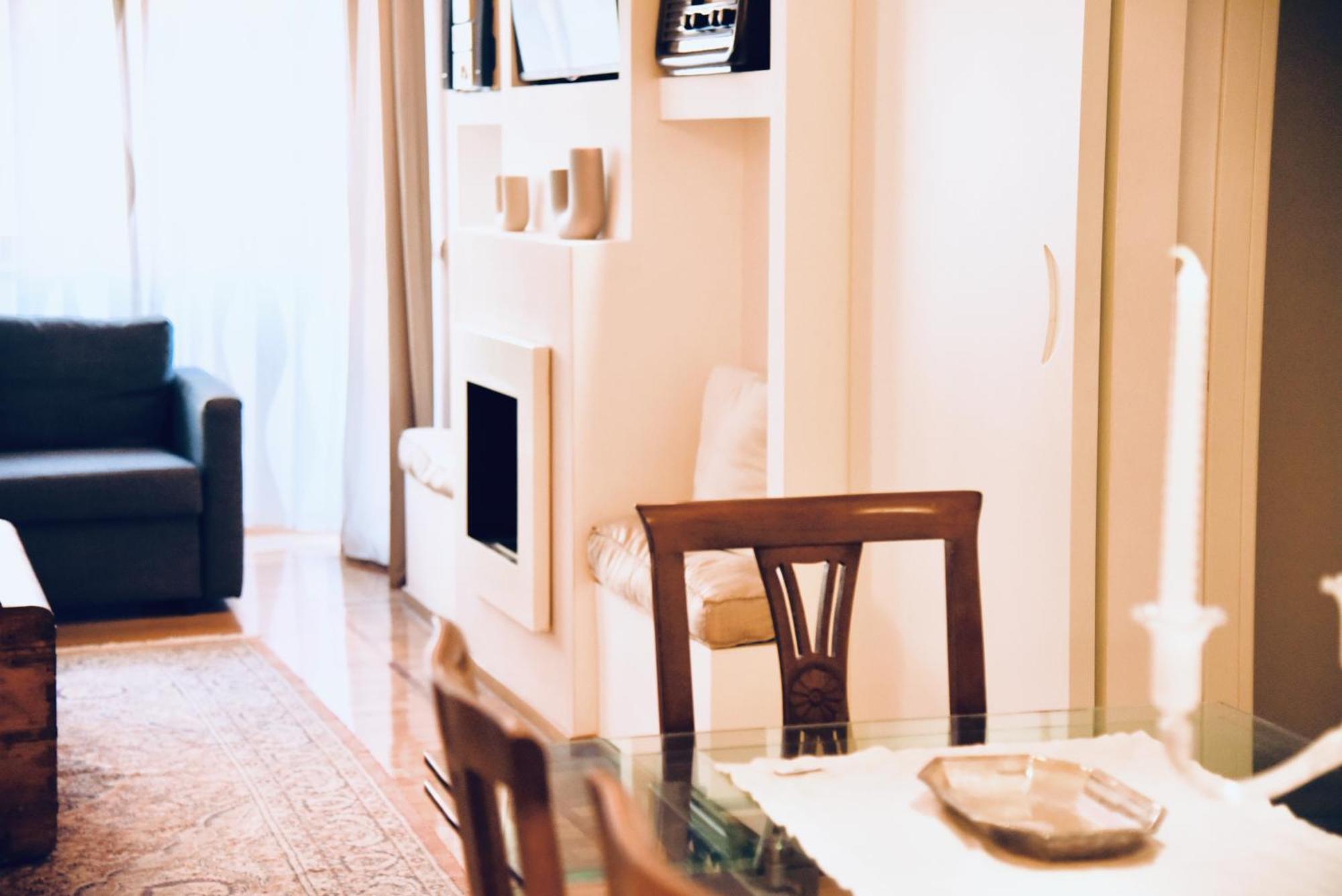 Chic And Elegant Apartment In The Heart Of Roma Exterior foto