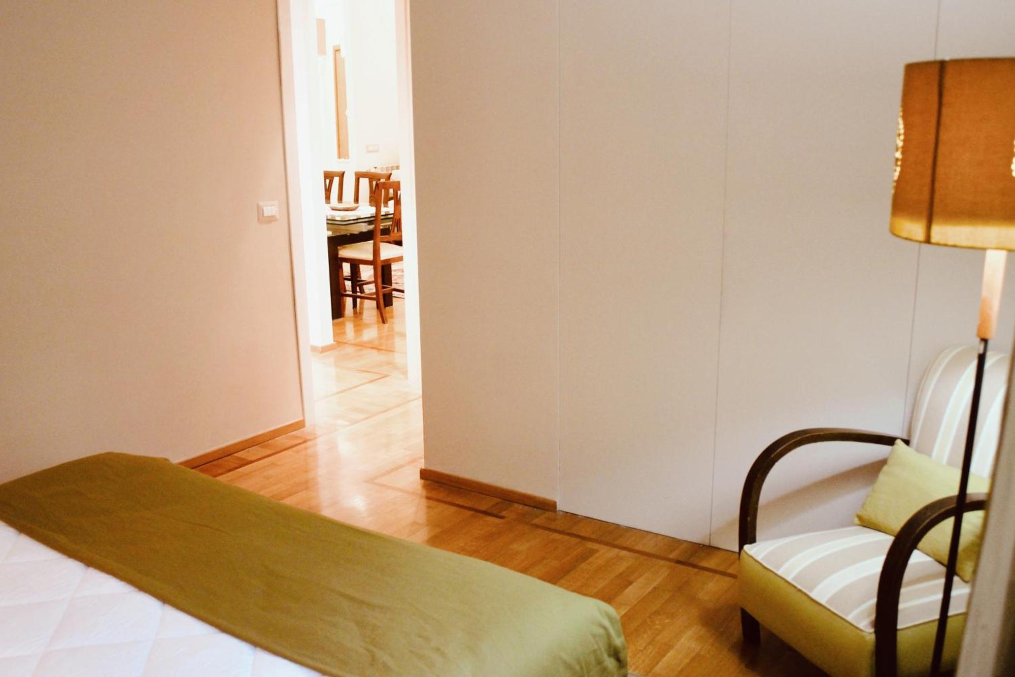 Chic And Elegant Apartment In The Heart Of Roma Exterior foto